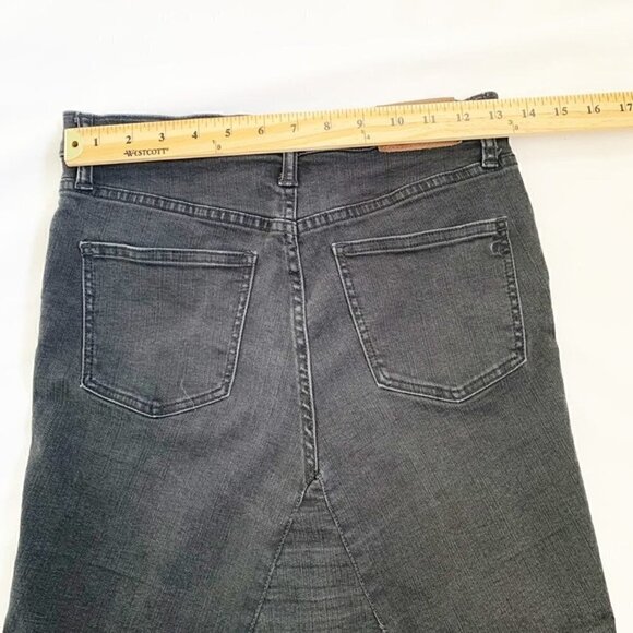 Madewell distressed black raw hem button fly 9" high-rise skinny skirt - 27 - Picture 9 of 10